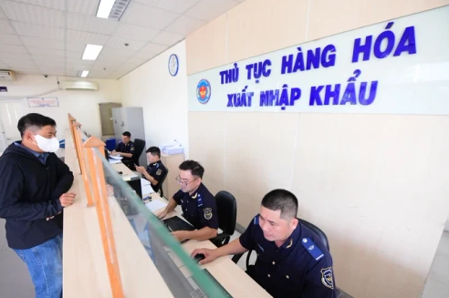 Giải Pháp Cho Thuê Nhân Sự Xuất Nhập Khẩu Chuyên Nghiệp
