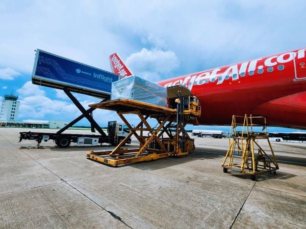 Importing from the USA to Vietnam by Air – EXW