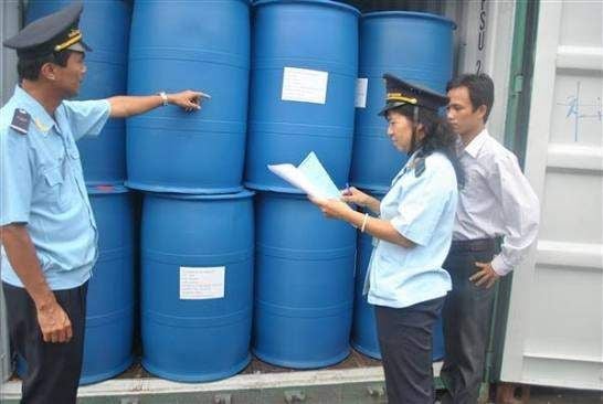 What Criteria Does Customs Use to Channel Declarations?