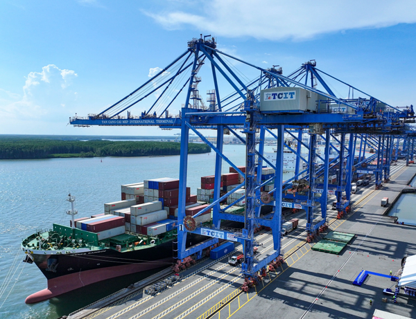 Logistics Solutions for Furniture Exporters