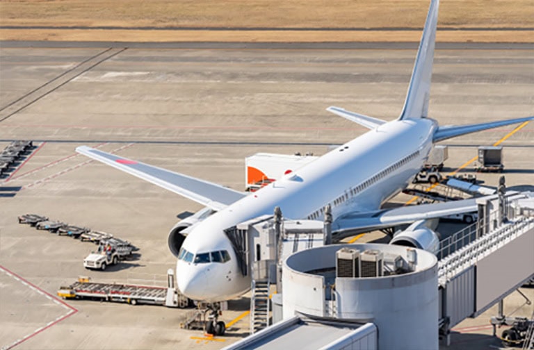 shipping goods by air freight