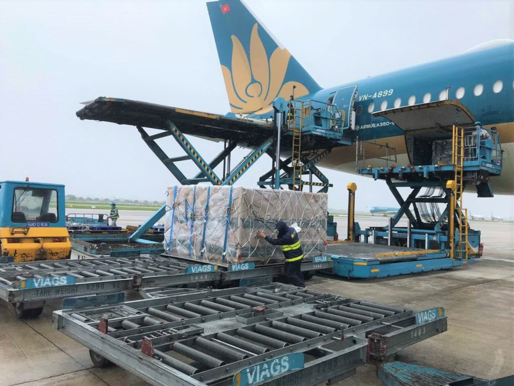 transporting goods from Europe (4)