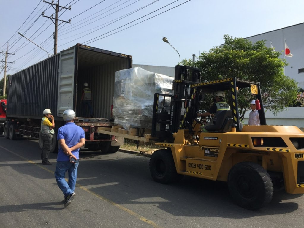 importing machinery and equipment (4)