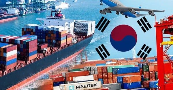 Top 5 Shipping Companies for Cargo to South Korea