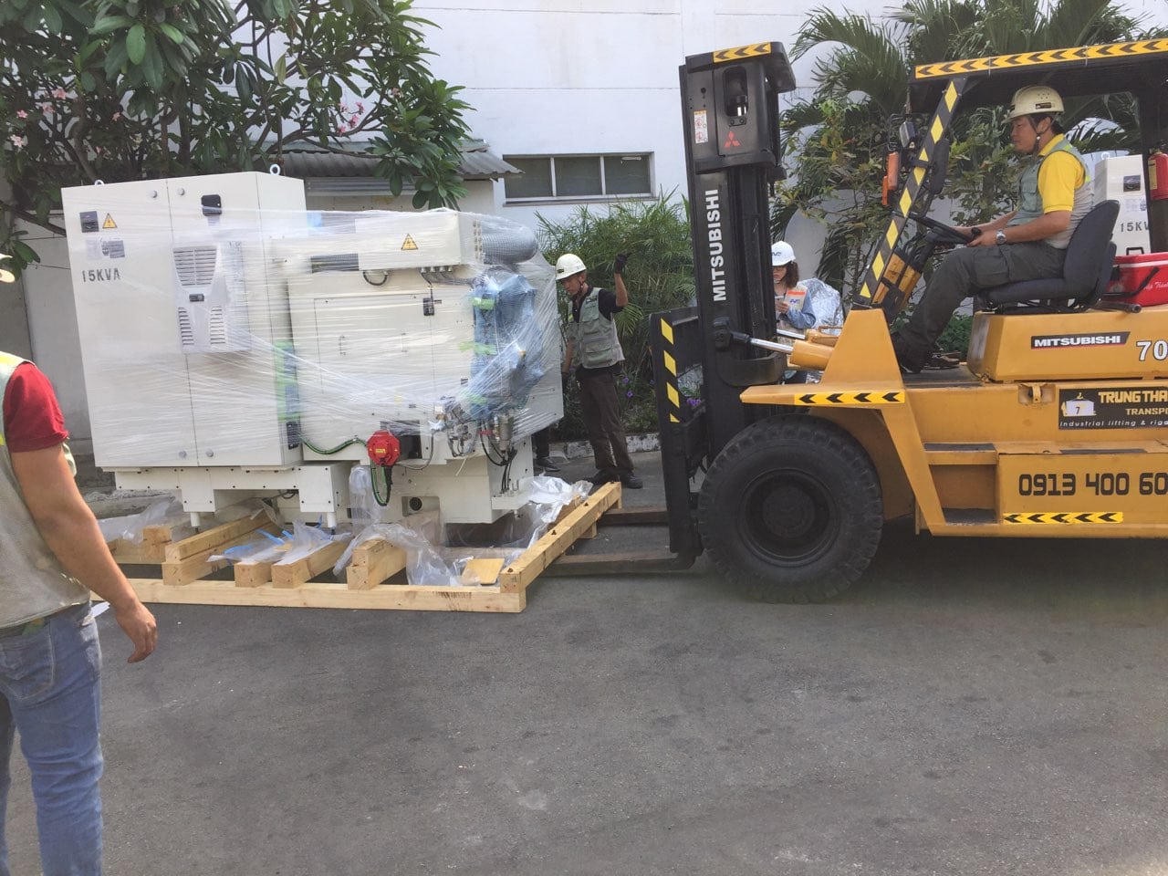Nhập đồ điện tử từ Thẩm Quyến về Việt Nam chính ngạch: Trọn gói từ A đến Z