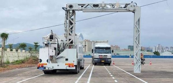 8 Reasons a Customs Declaration Gets the Red Channel