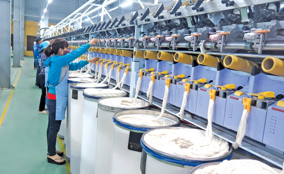 xuat-khau-hang-det-may-di-nhat (6)