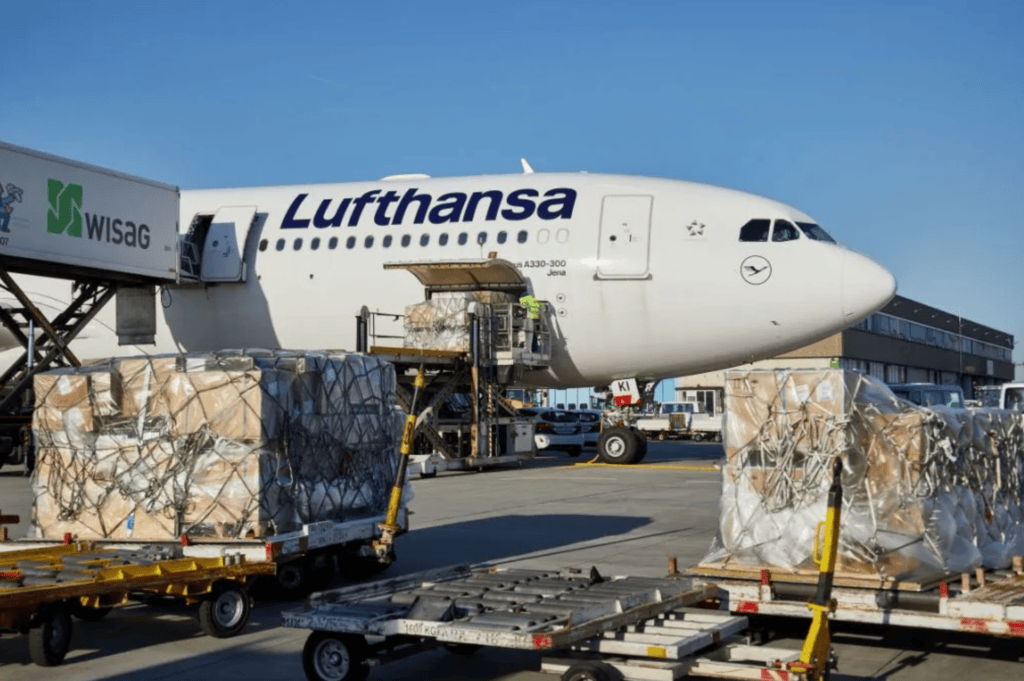 van-chuyen-hang-air-cargo