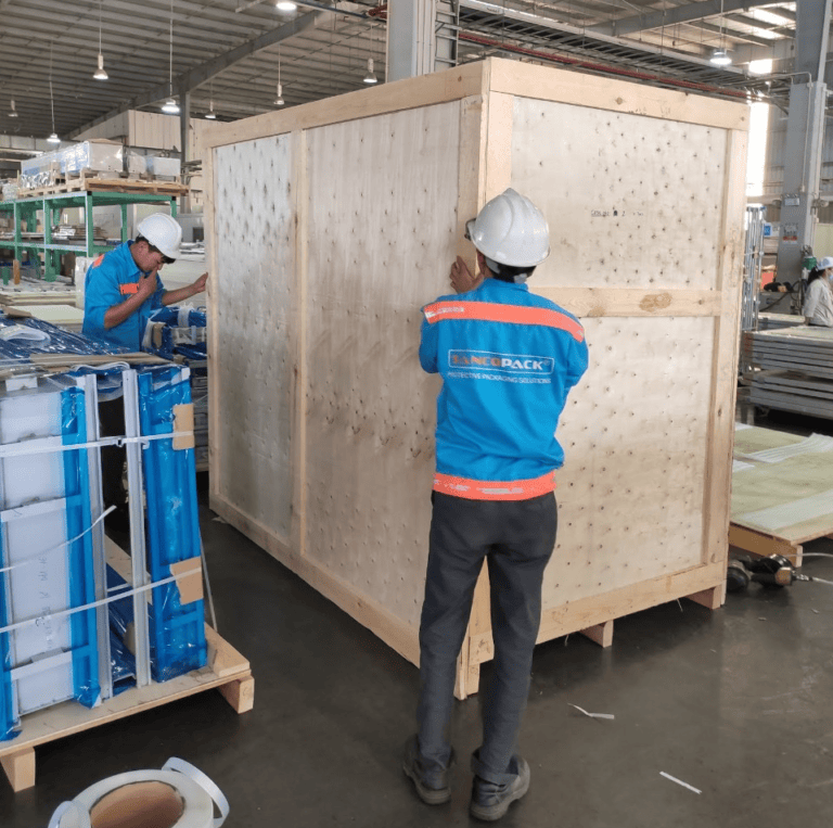 export-wooden-crating-7-2023-06-06-16-23-39-768x763