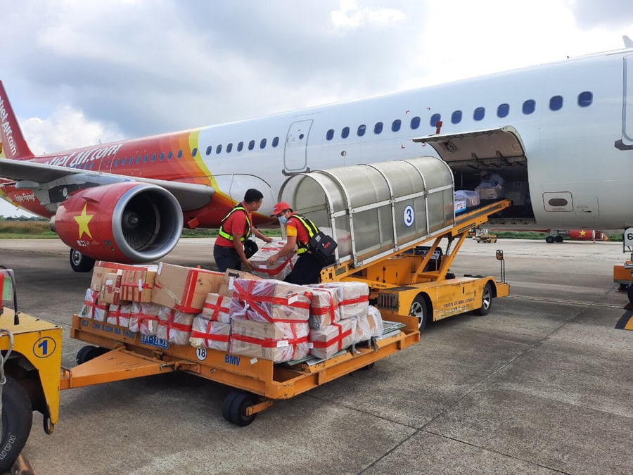 van-chuyen-hang-air-cargo